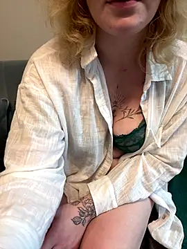 mirabelka94 live sex cam