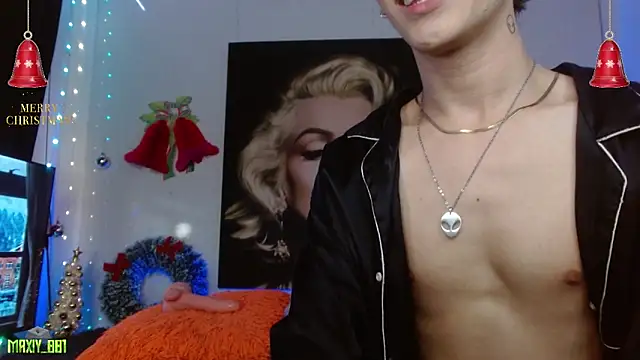 maxiy_001 live sex cam
