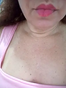 SOLTEIRASIGILO live sex cam