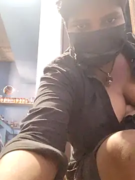 divyatamil143's cam snapshot