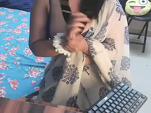 bold_kiara's cam snapshot