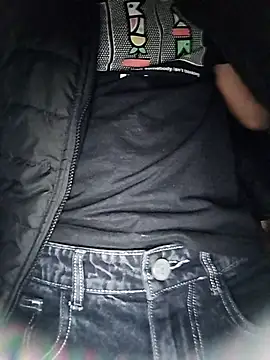 male_hub's cam snapshot