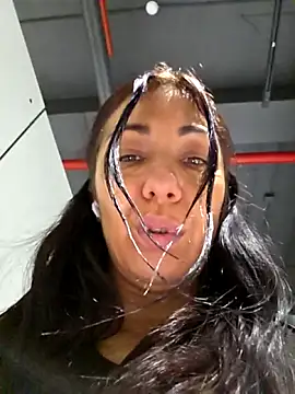 LeticiaWoods live sex cam