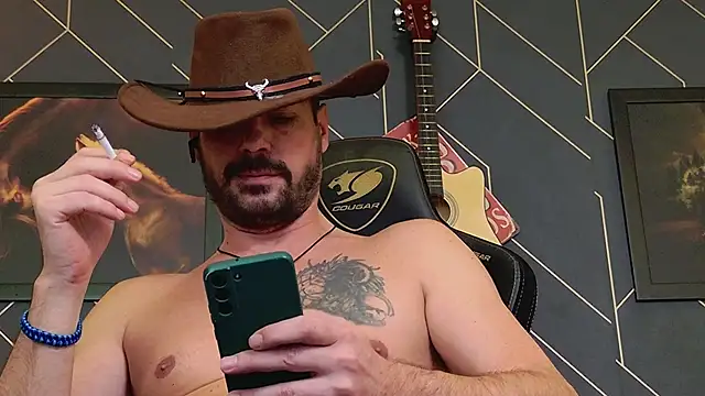 ChrisKox's Stripchat show and profile