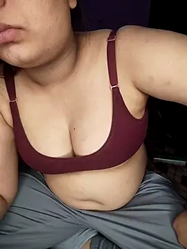 Ruhi__1's cam snapshot