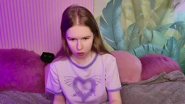 Alida_Brice's cam snapshot