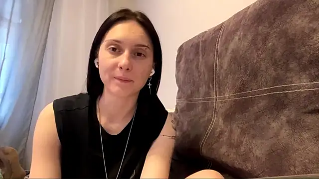 CyberAIice's cam snapshot