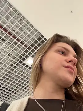 ValenciaShock live sex cam