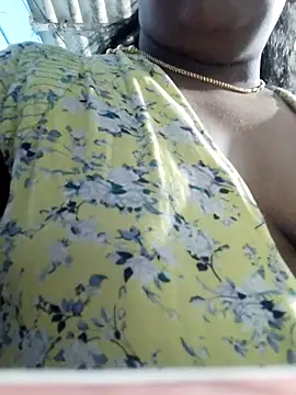 divyatamil143's cam snapshot