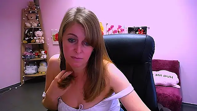 Hot_Milady's cam snapshot