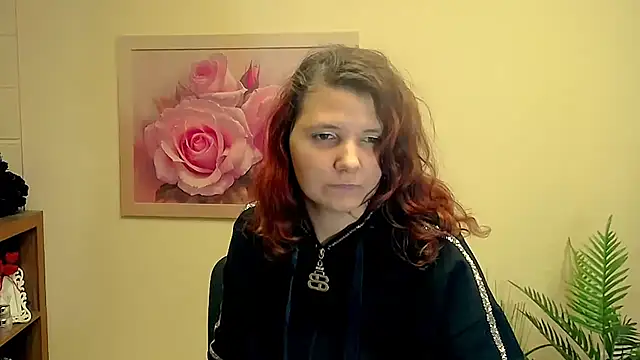 TwoBigSuns's cam snapshot