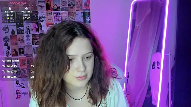 Anora_Miller's cam snapshot