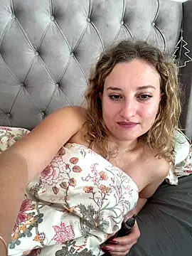 MileySummer live sex cam