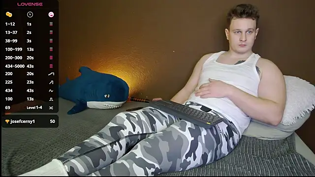 charlie_smiley live sex cam