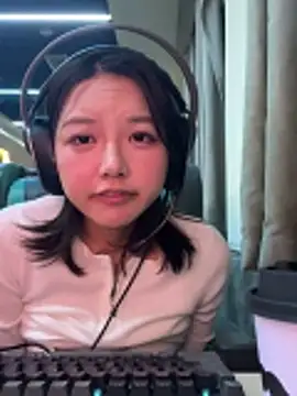 99EE-yy live sex cam