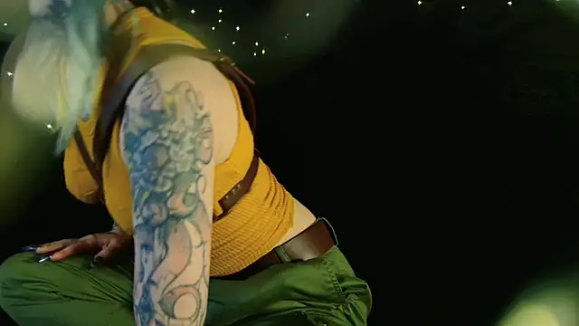 Littlespacemouse's Stripchat show and profile