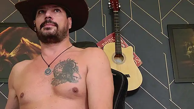 ChrisKox live sex cam