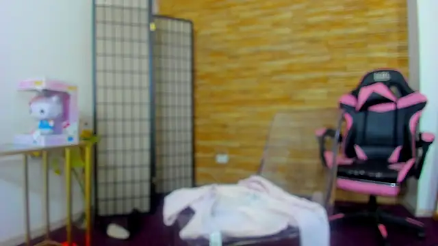 AishaRouhi live sex cam