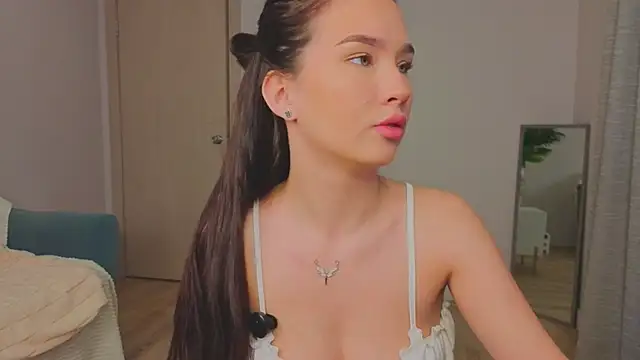 EmiliaDroll's cam snapshot