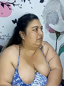 curvy_diva_'s cam snapshot