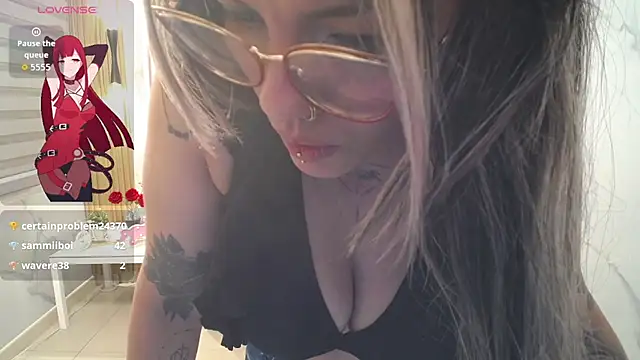 Jade_Jones_a's cam snapshot