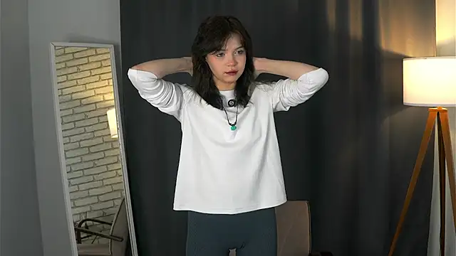 LibbyTuten's cam snapshot