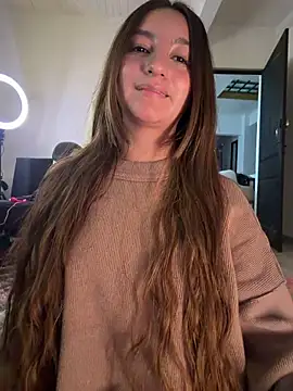 aly_golden_ live sex cam