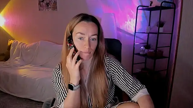 RebeccaMartinez's cam snapshot