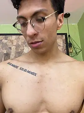 ApoloCruz live sex cam