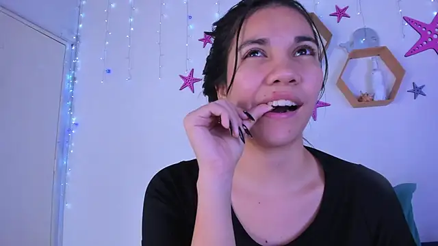 Emiily_Parkerr's cam snapshot