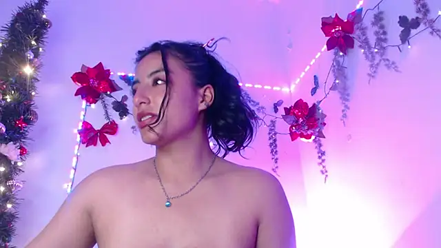 petite_camila's cam snapshot