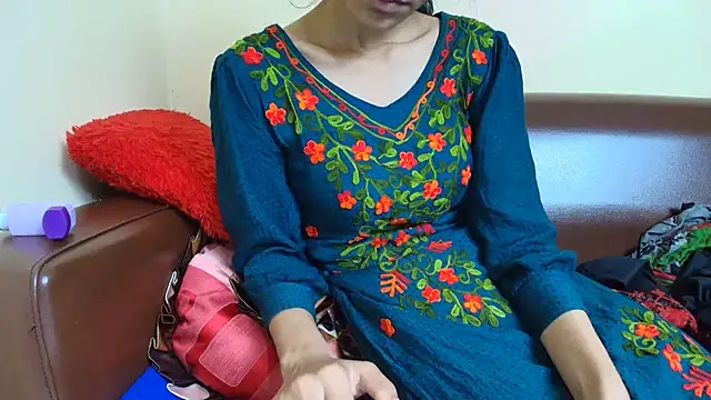 Sreya_'s cam snapshot