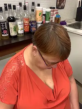 Klio5678 live sex cam