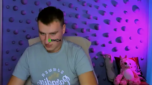 derek_hawk_'s cam snapshot