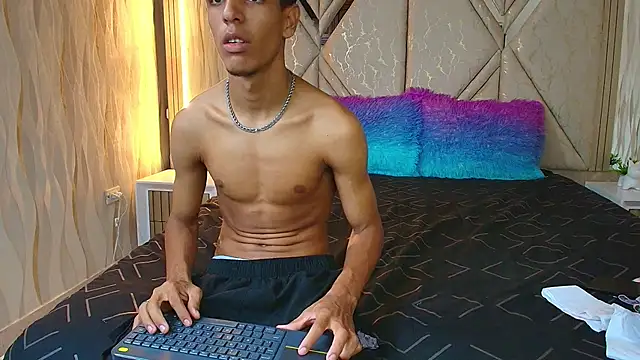 Hotcouple_222's cam snapshot