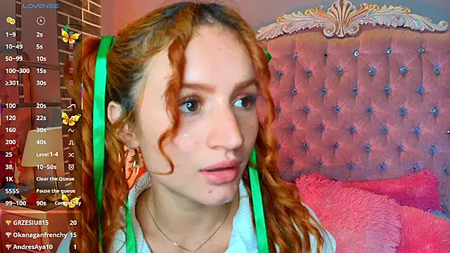 AdelaineBest's cam snapshot