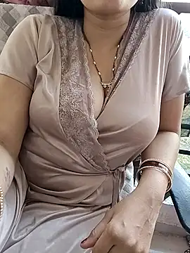 kaamuk_shweta live sex cam