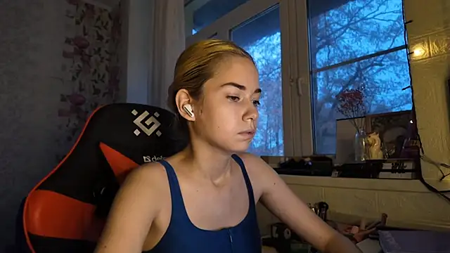 Witching_Moon live sex cam