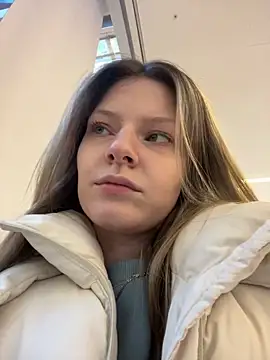 MaryHiggins live sex cam