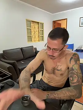 Lucasjandre live sex cam