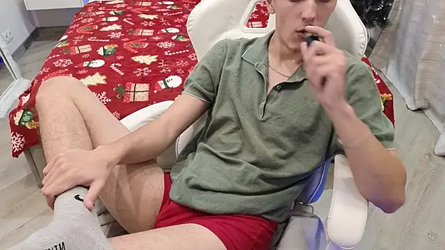 MoonlinSkinn live sex cam