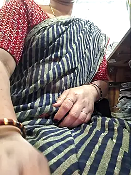 indianhotwife639 live sex cam