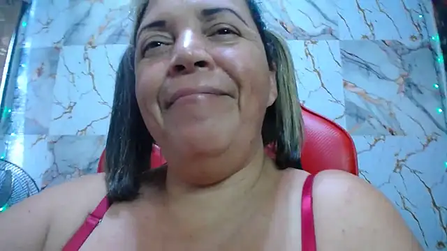 alina_maturehot live sex cam