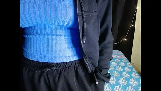 Vanya_7 live sex cam