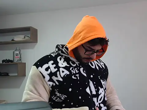 thomas_gun live sex cam