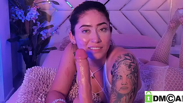 Lolaliips's cam snapshot