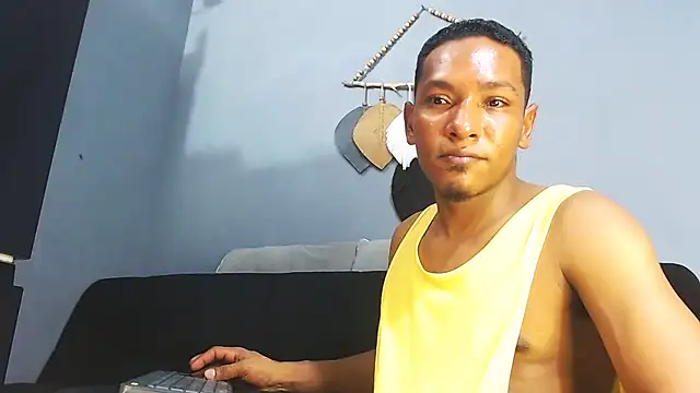 Grandeygruesa1 live sex cam