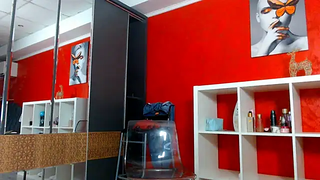 CorinneFelicity's cam snapshot