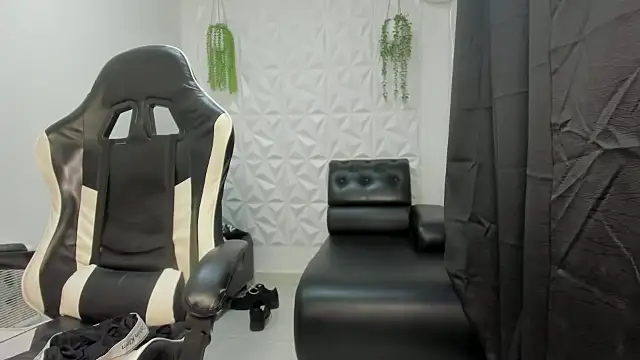 lunay_bigcock420's cam snapshot