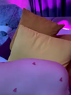 Nina_Blum_ live sex cam